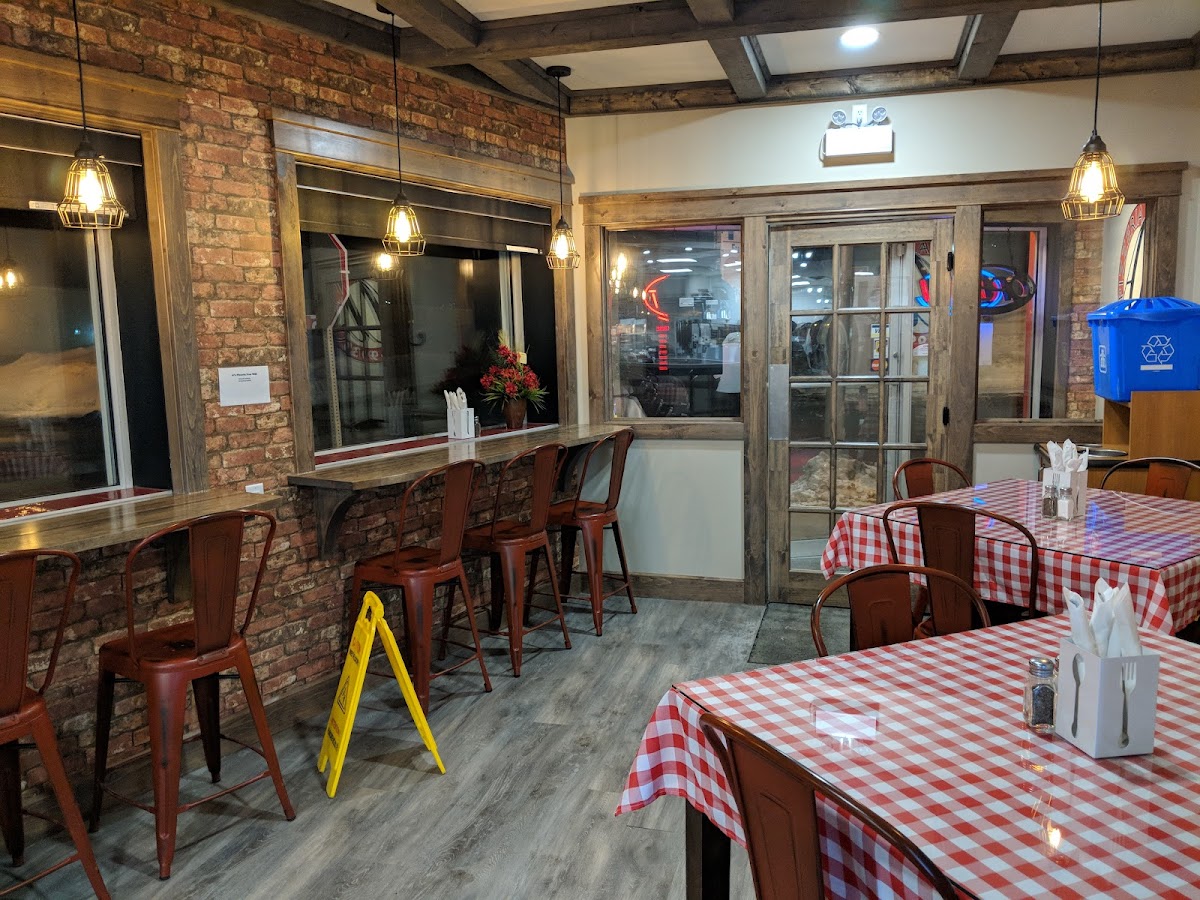 Al's Pizzeria Photo 6