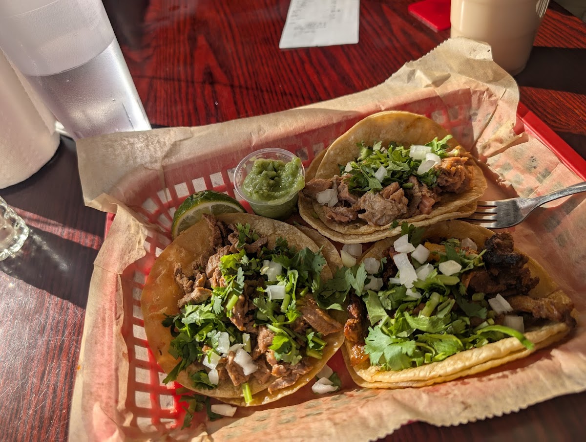 Casa Del Taco Photo 3