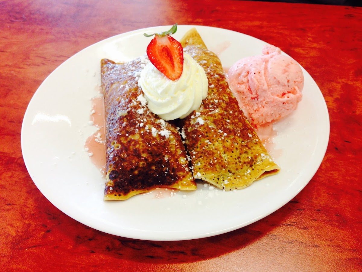 The Big Strawberry Photo 7