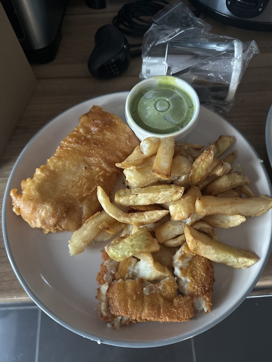 Dolphin Fish Bar Photo 3