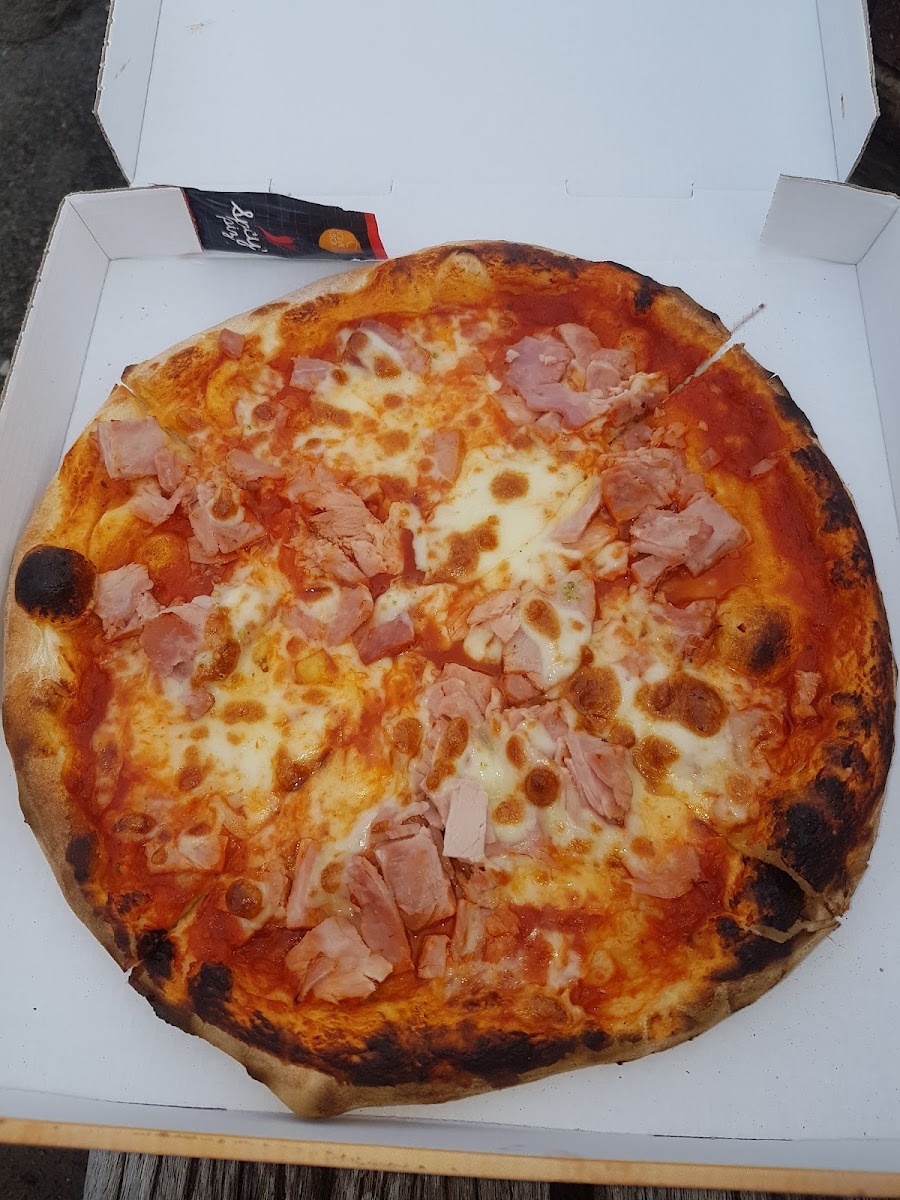 Pizza Presto Photo 10