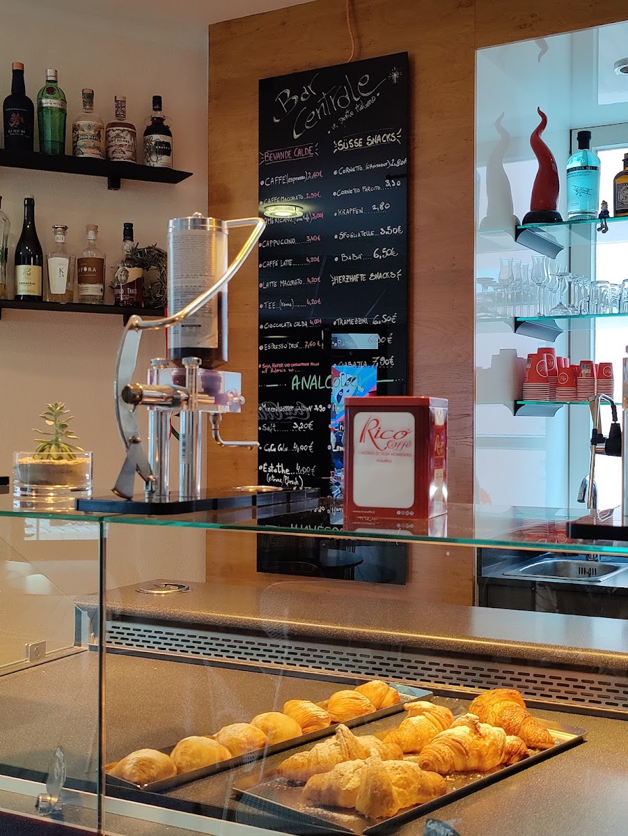 Bar Centrale Photo 9