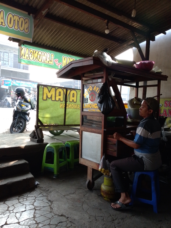 Soto ayam asli lamongan cak Yach Rejo Photo 2