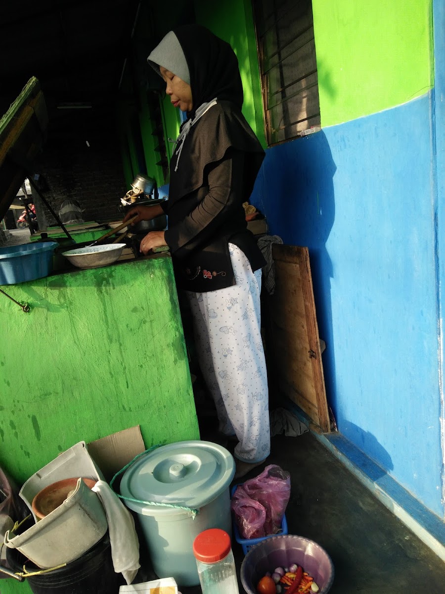 Soto ayam asli lamongan cak Yach Rejo Photo 4