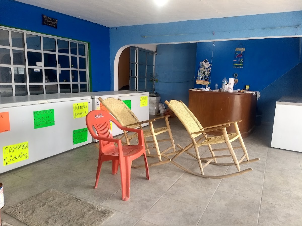 El Chupes Pescados y Mariscos Photo 3