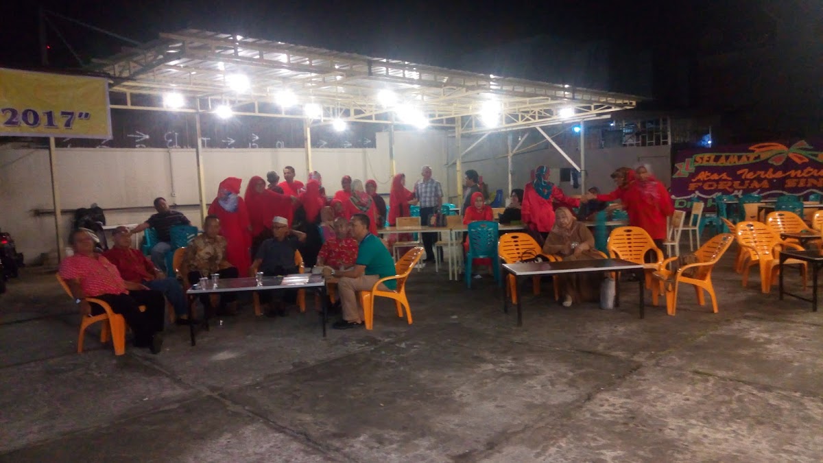 Cucian Mobil Dan CAFE R.O Perdana