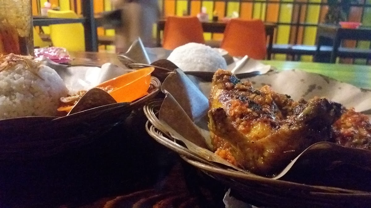Waroeng Sambal Bang Jali Kutabumi Photo 5