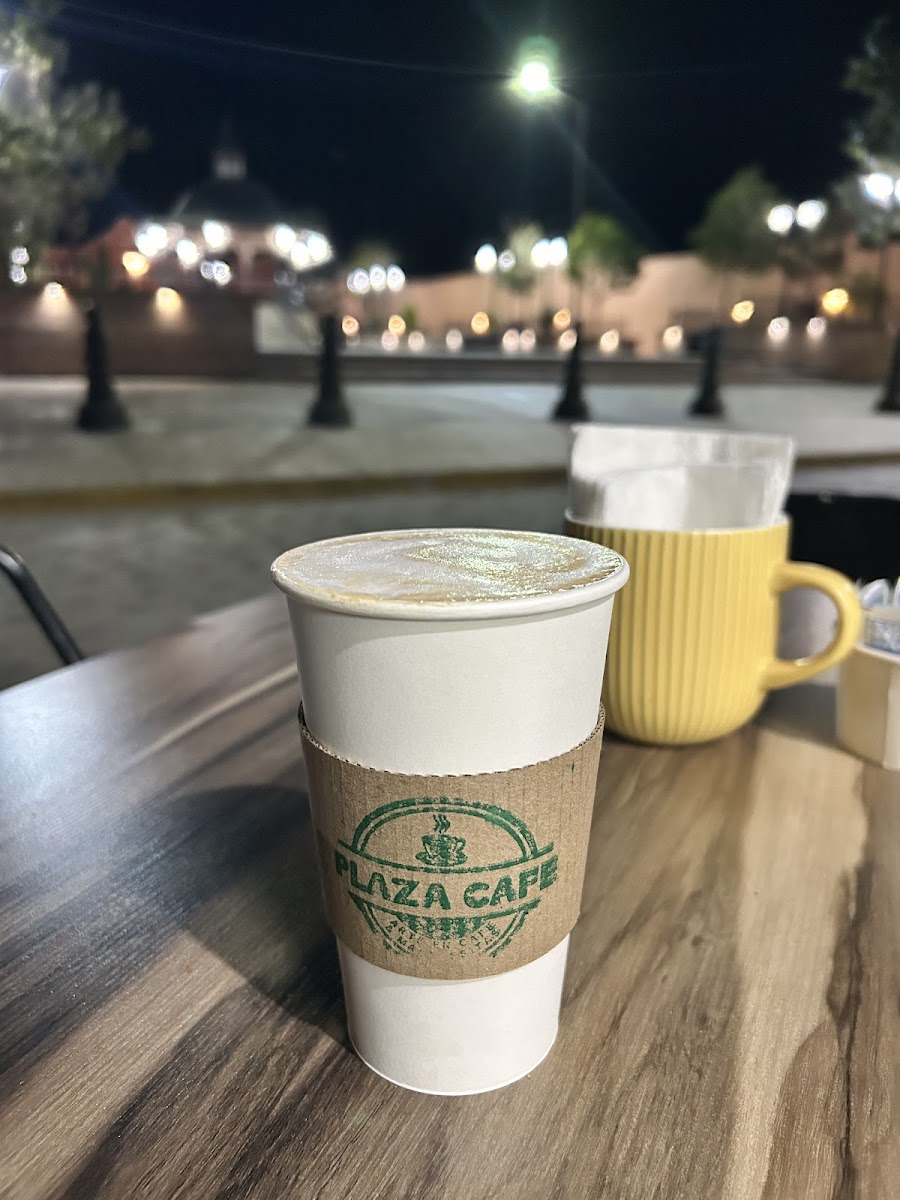 Plaza Cafe Photo 4