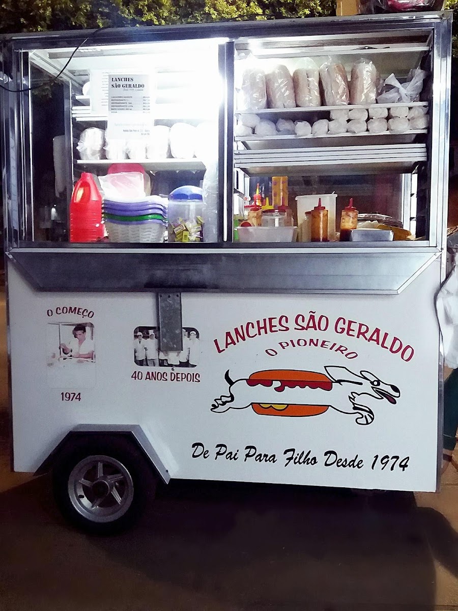 Lanches São Geraldo - Cachorro Quente do Claudinho Photo 6
