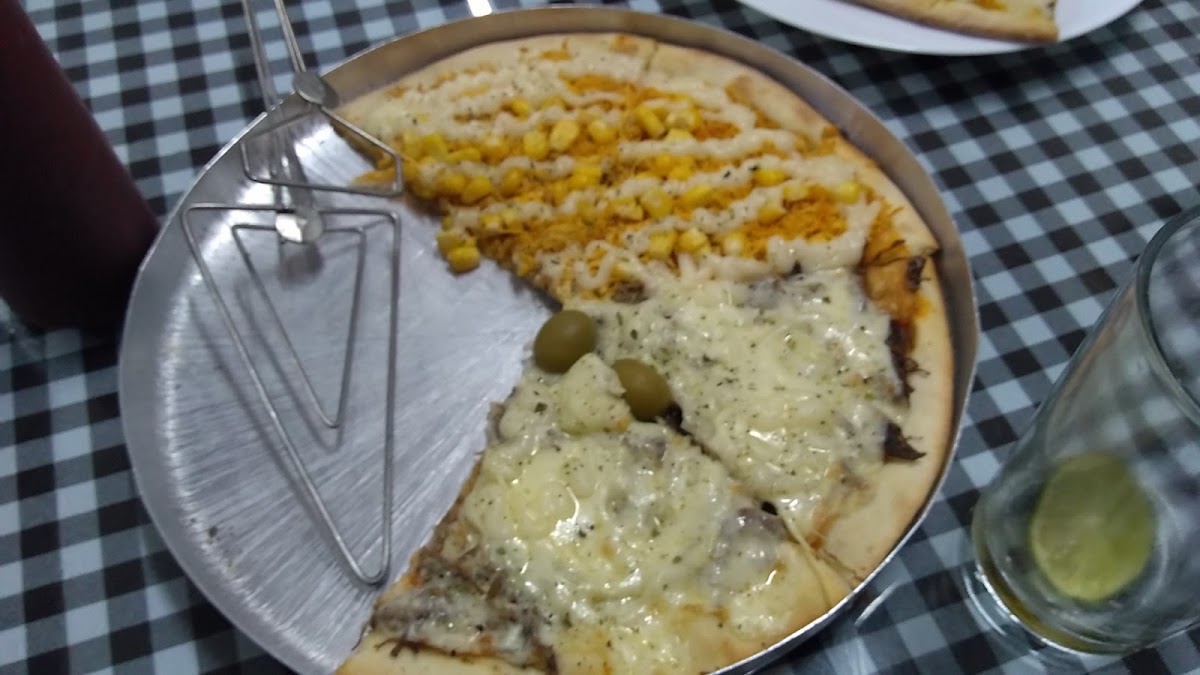 Pizzaria Avohai Photo 4