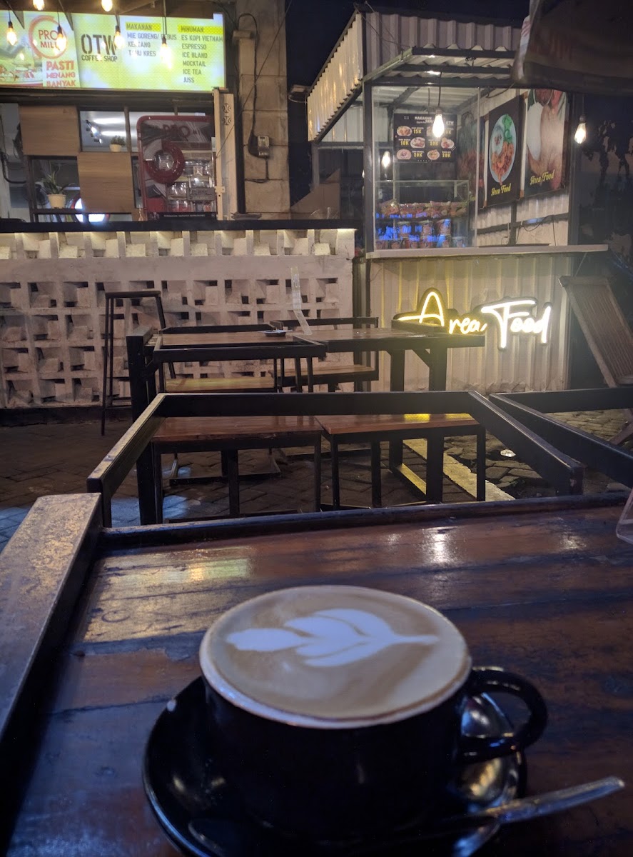 Otw Coffeeshop Photo 4