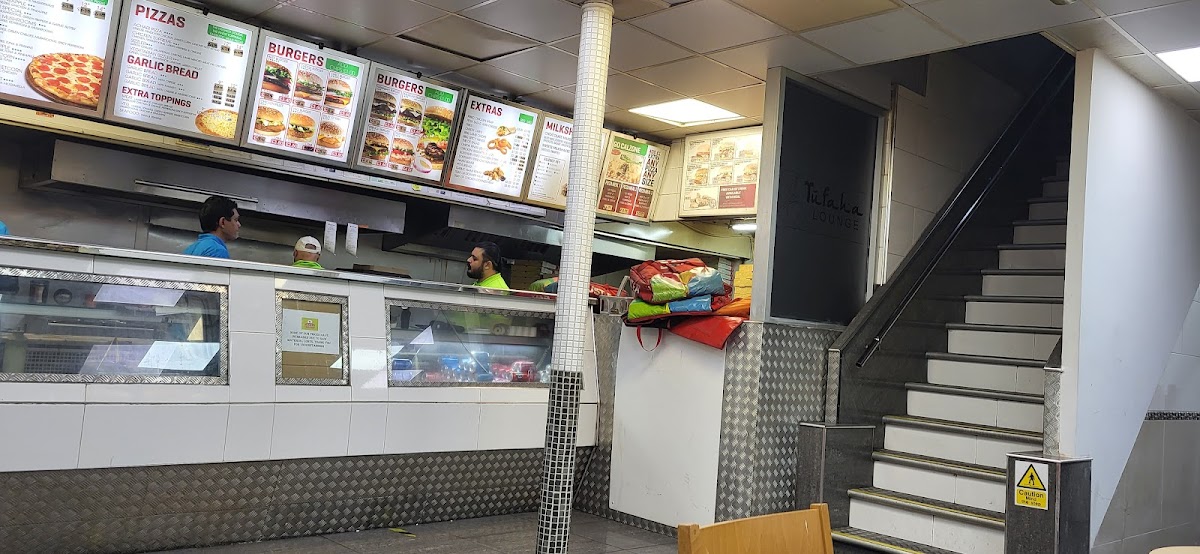 Oasis Fast Food TakeAway Photo 4