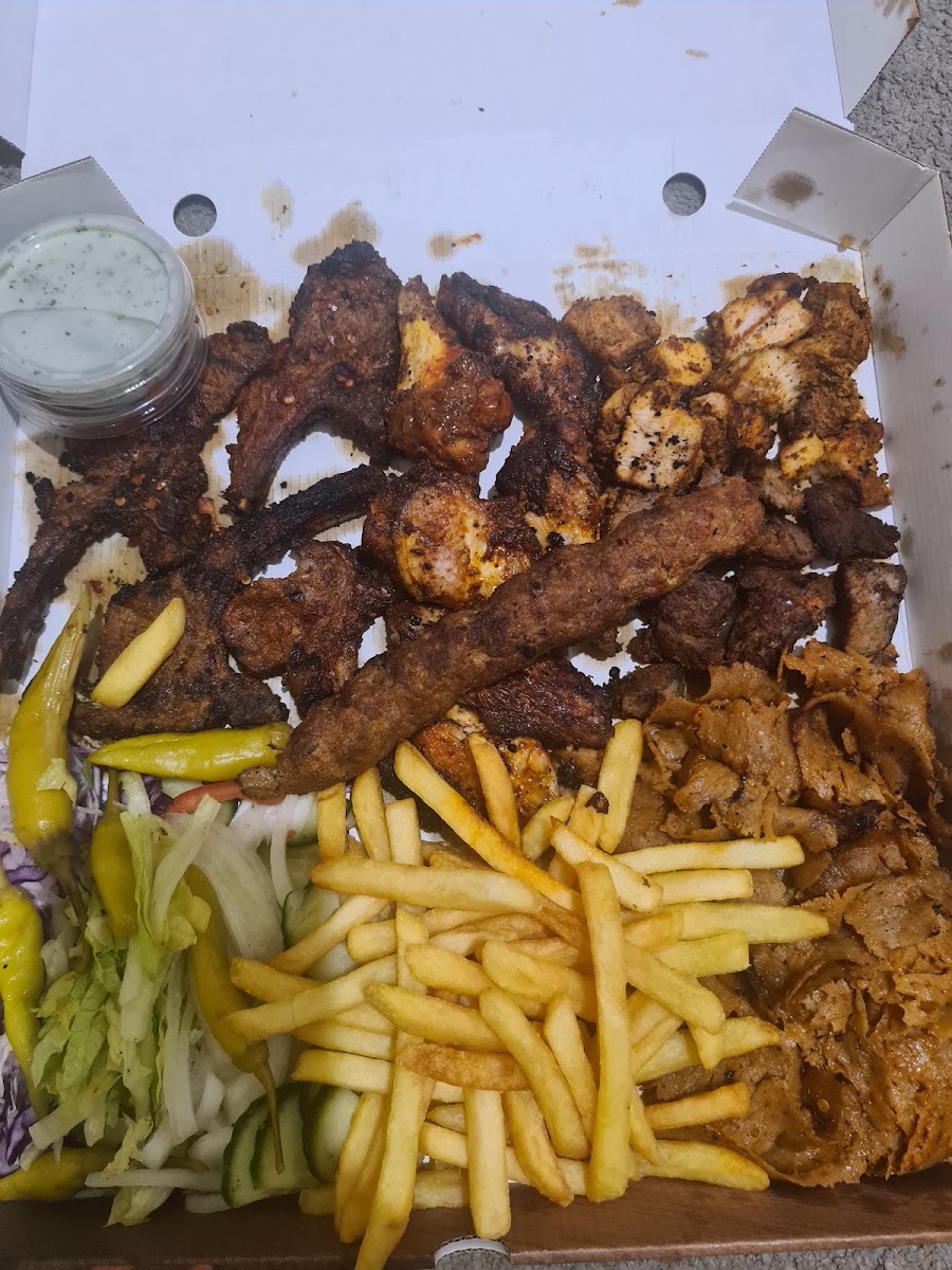 Oasis Fast Food TakeAway Photo 5