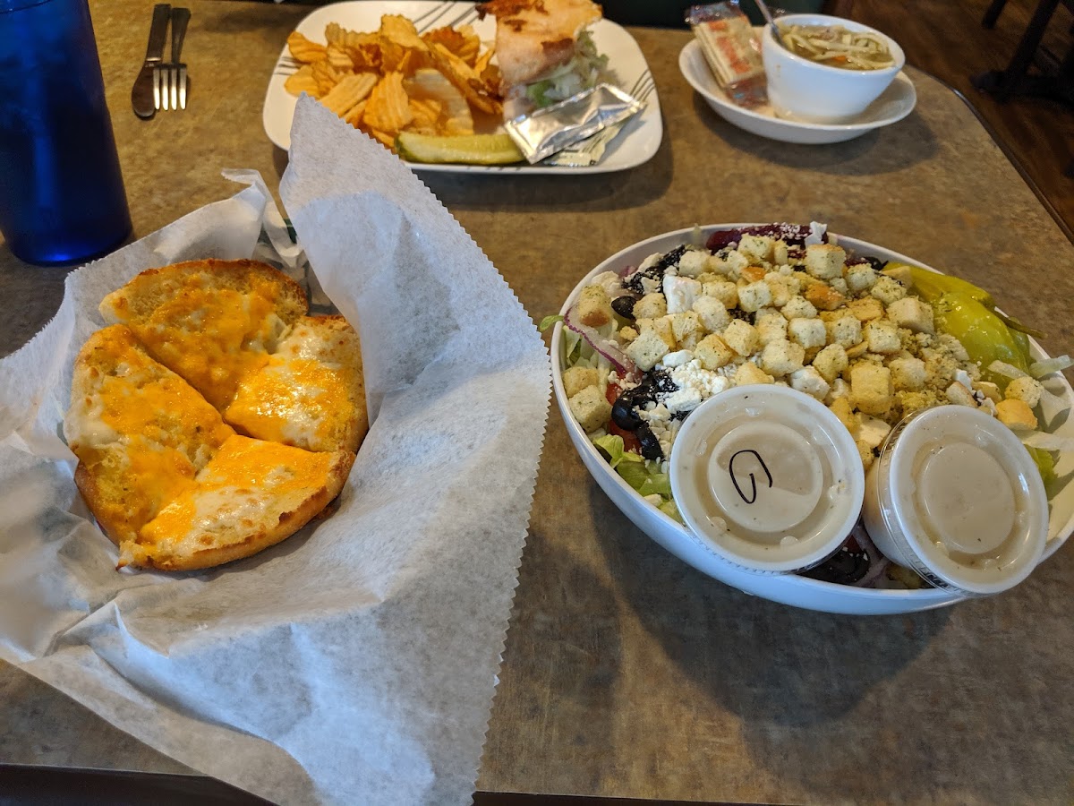 G's Pizzeria & Deli Photo 10