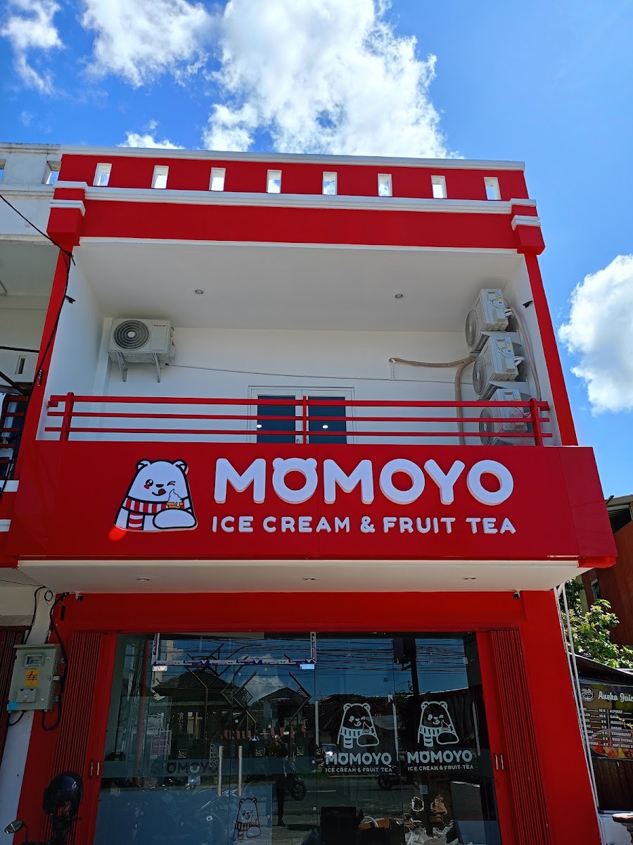 Momoyo Selong