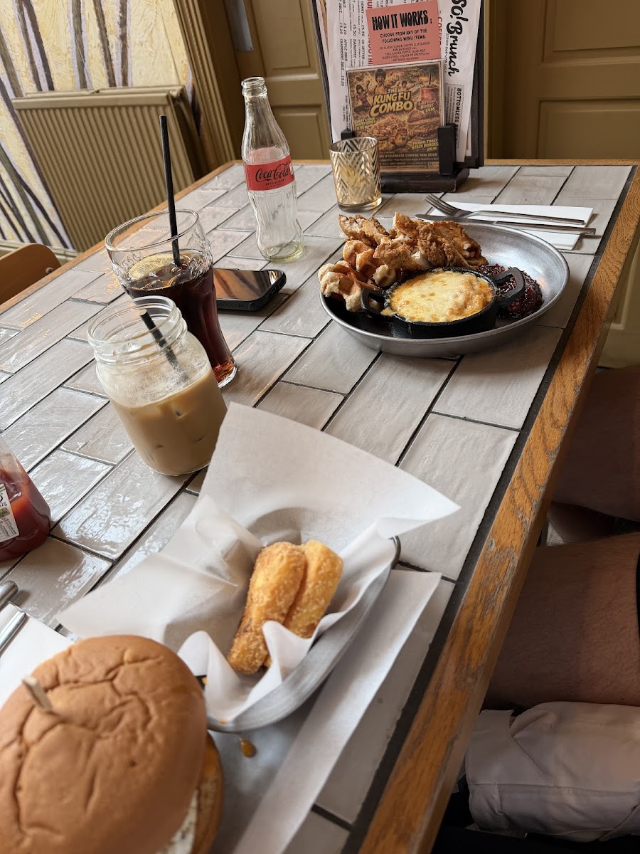 SO! bar and eats Photo 8