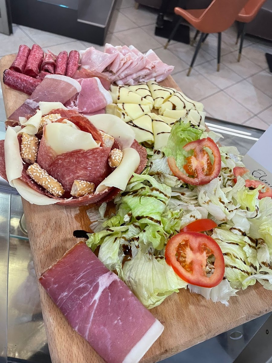 Ristorante Ai Tre Laghetti Vittoria Photo 3