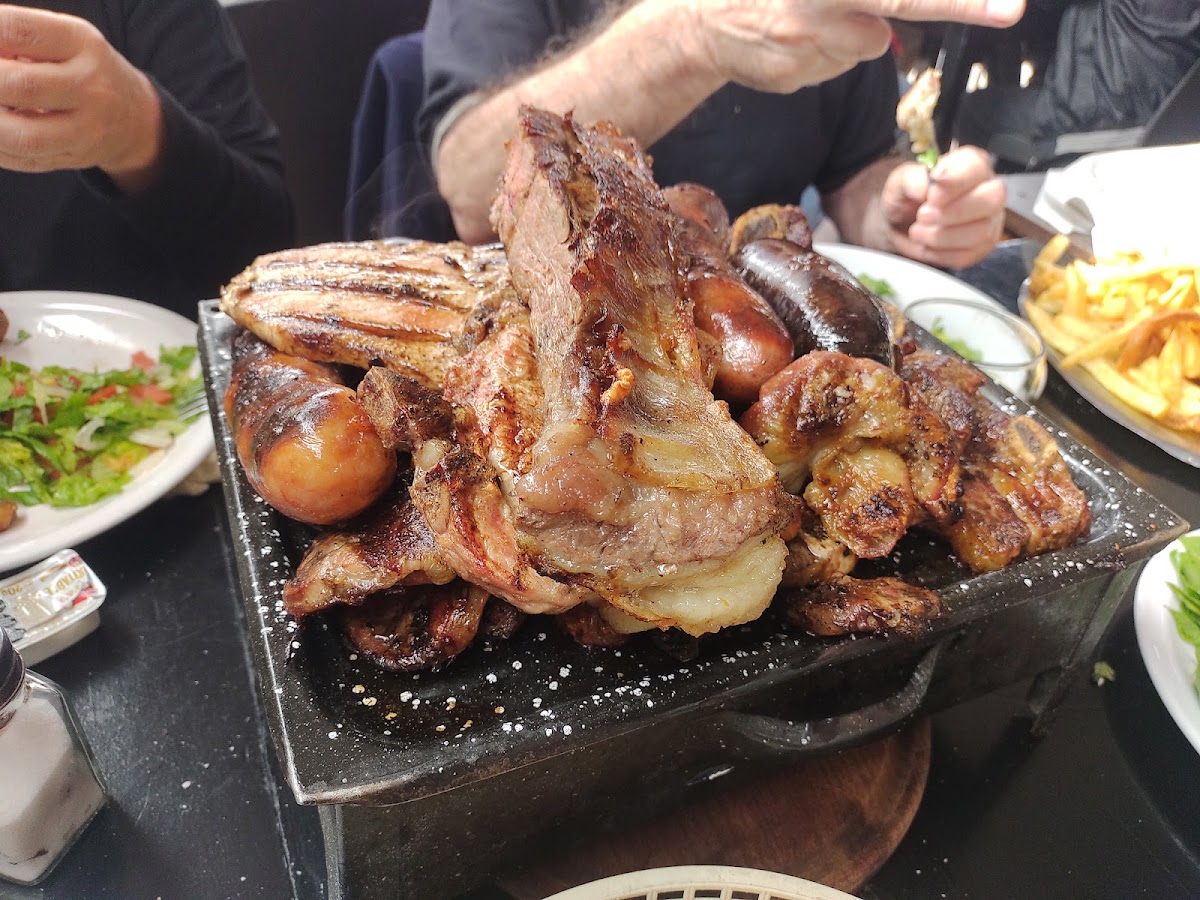 La Posta Parrilla Photo 7