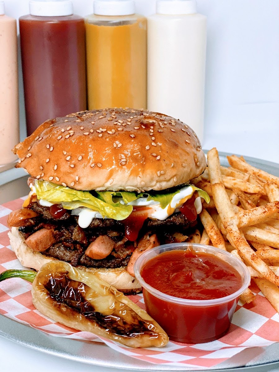 Hotdogs y Hamburguesas 'LOS CUATES' Photo 8