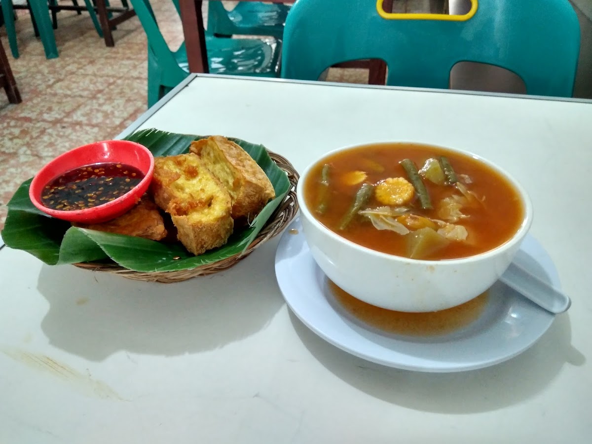 Warung ayam penyet bu dewi Photo 2