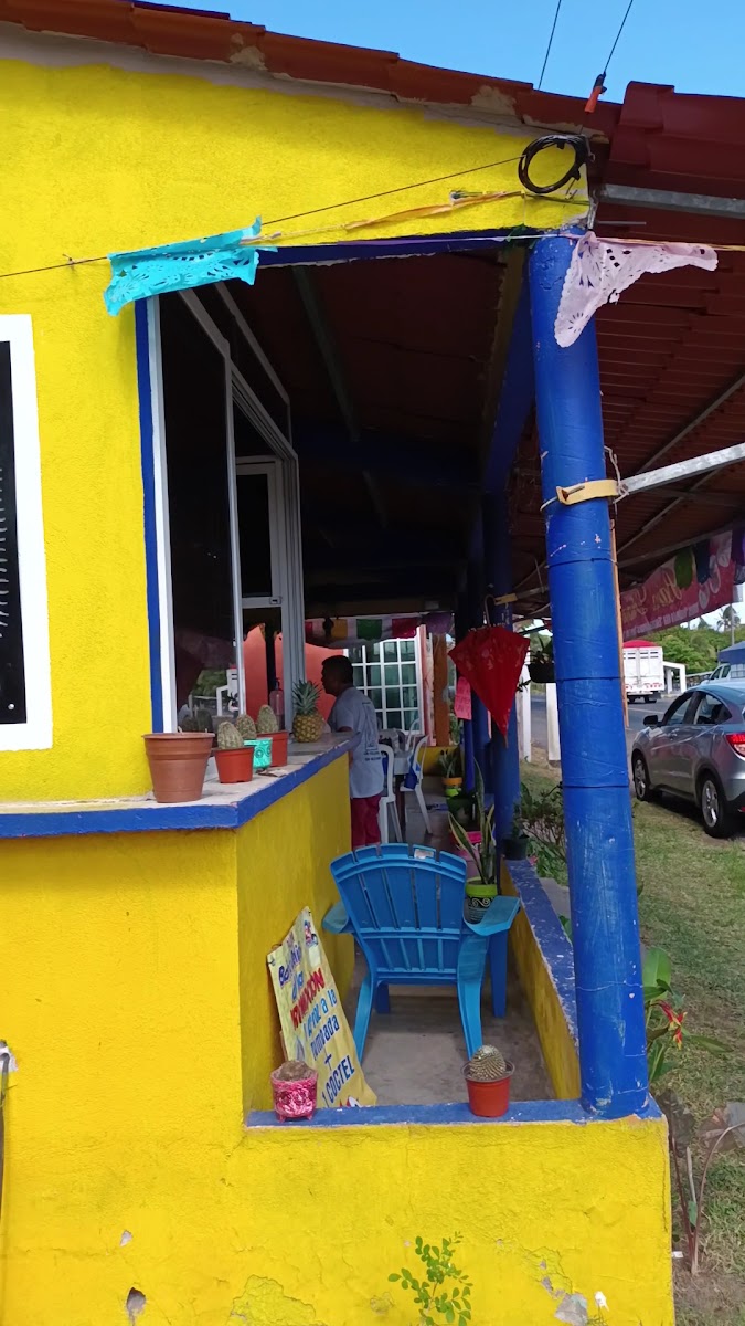Palapade Mariscos Buena Vida