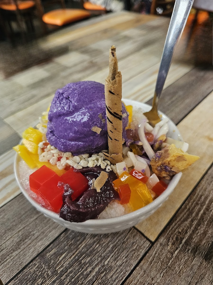 Chibugan Cafe & More Photo 5