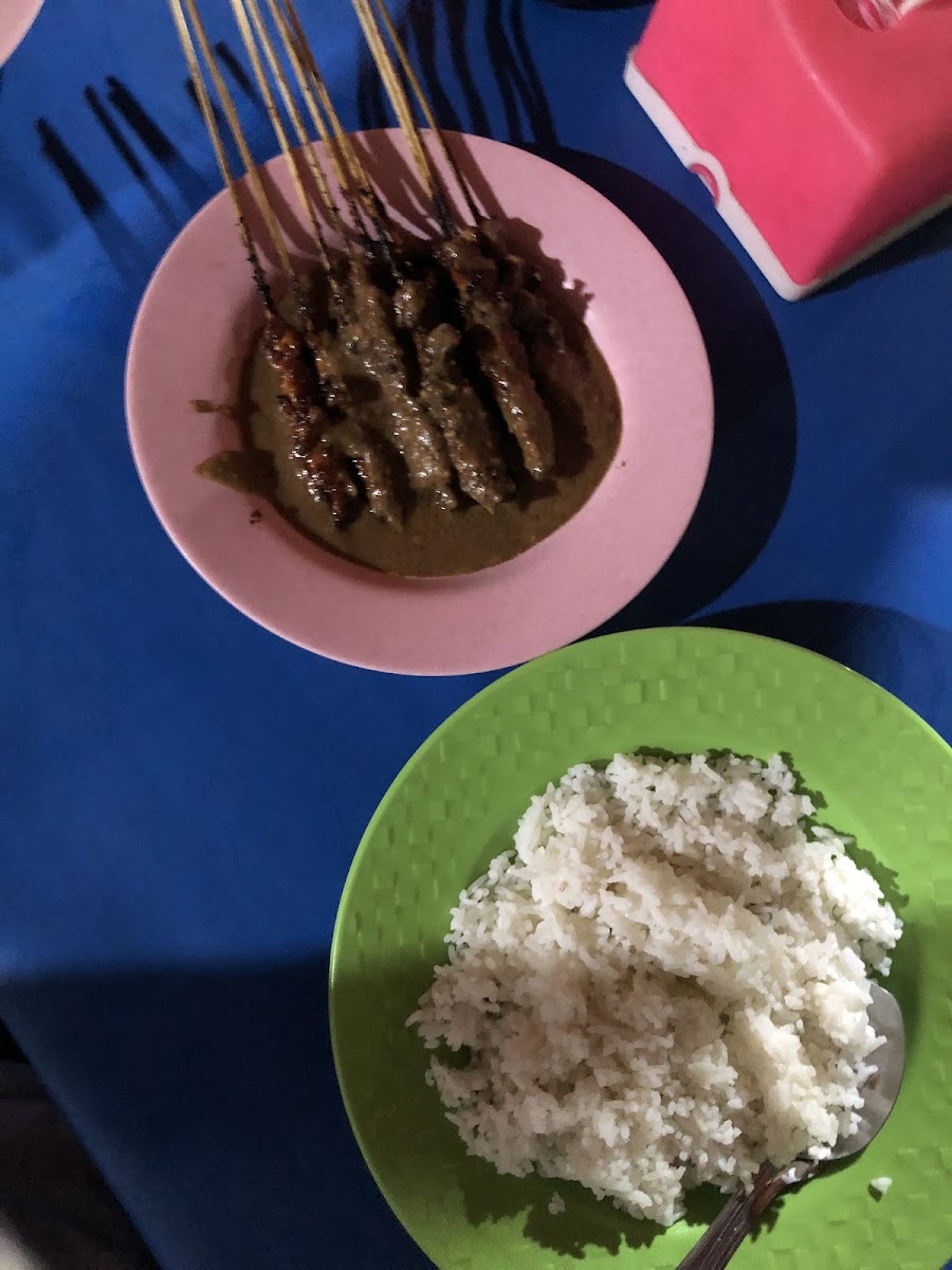 Warung Sate Ayam Cak Idy