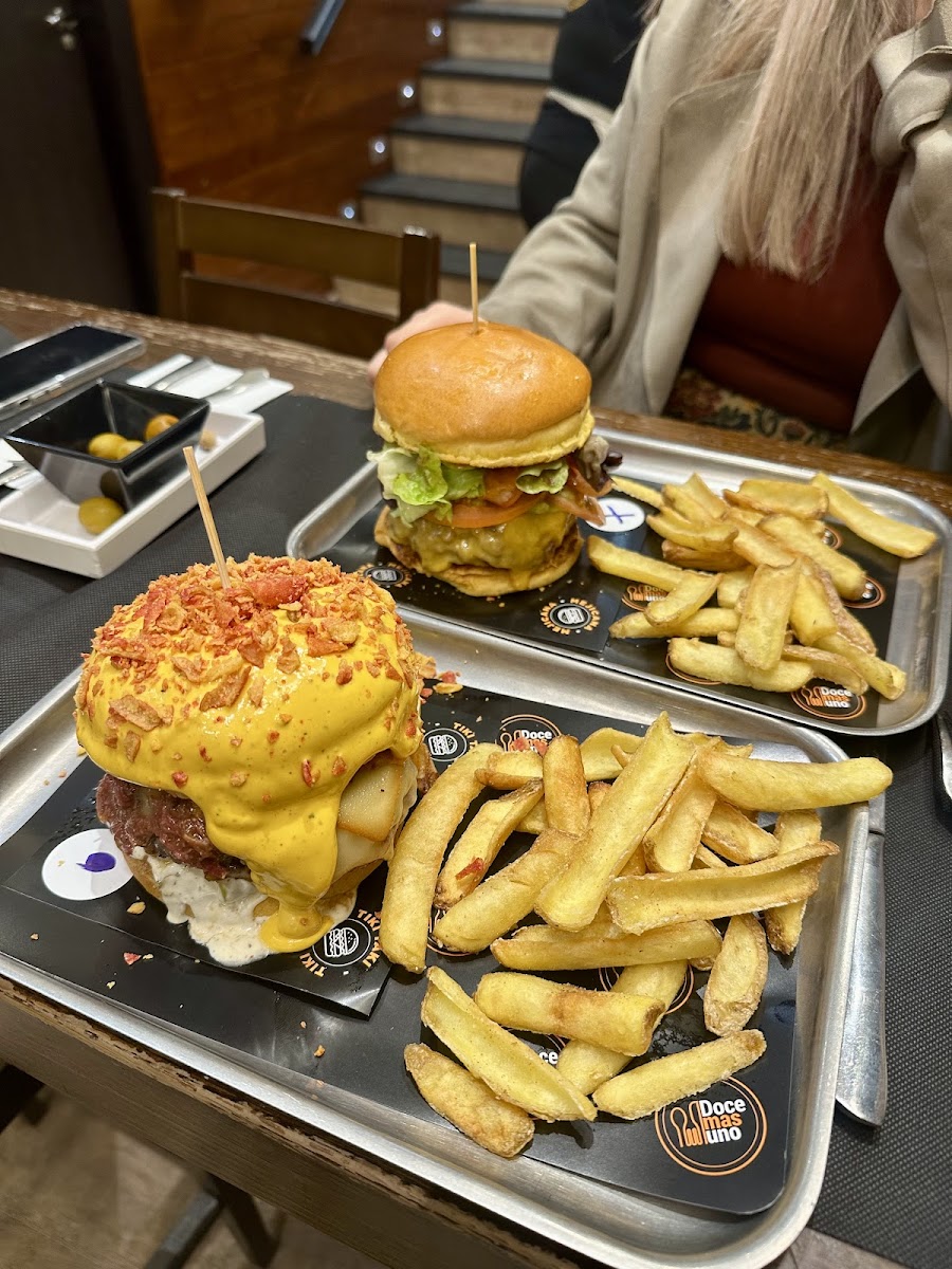 Doce Más Uno Hamburguesería Photo 10