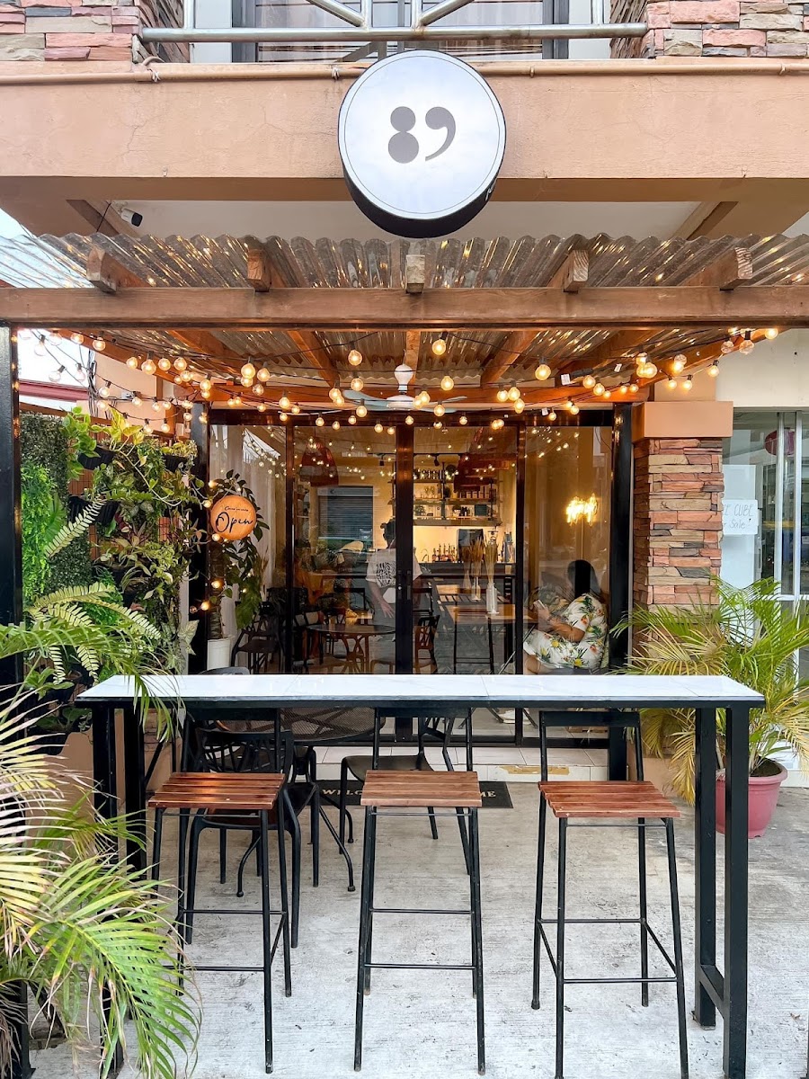 Eightynine Cafe