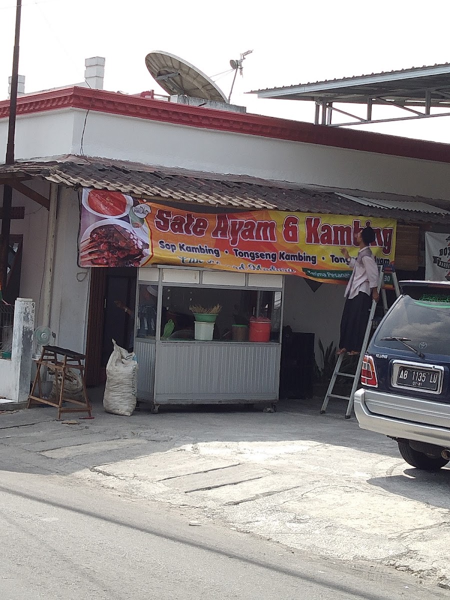 Sate Ayam & Kambing Cak Ahmad