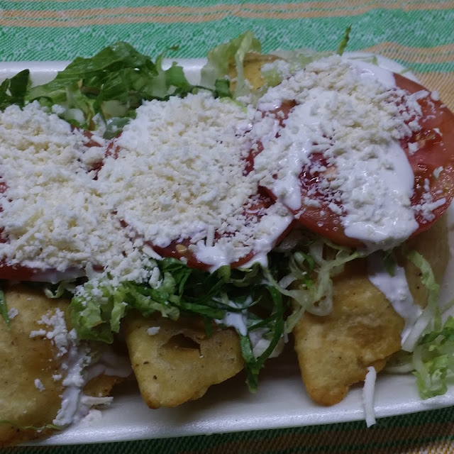 Empanadas Queso Pollo Picadillo Y Desebrada