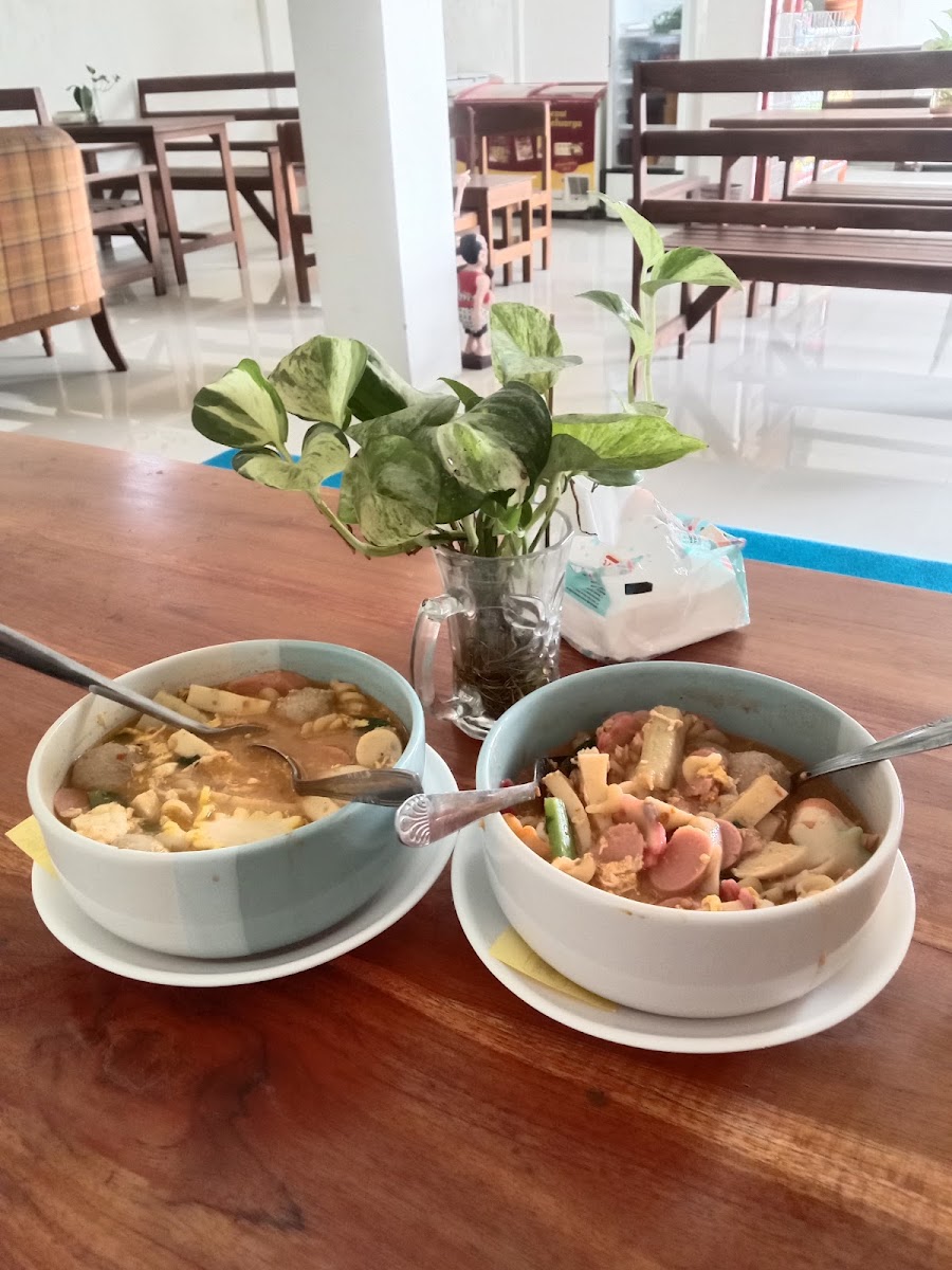 Seblak prasmanan Mang YAYAN