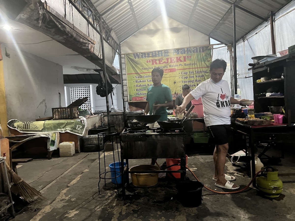 Warung Makan Rejeki Photo 3