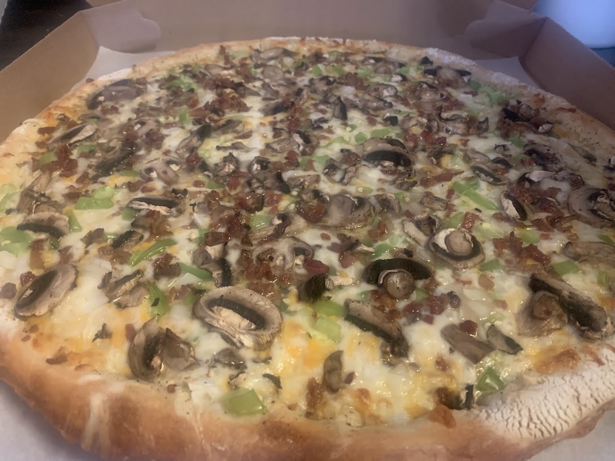 Benito’s pizza Photo 4