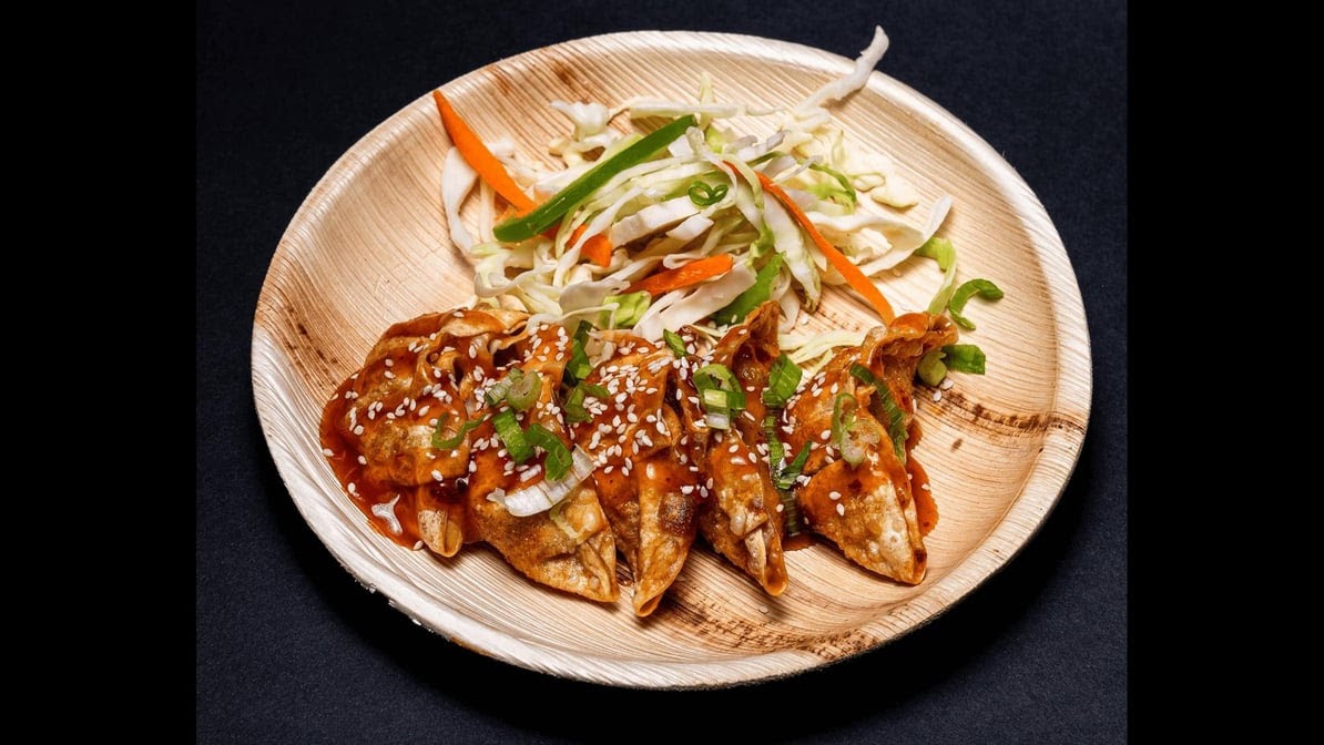 Dumpling & Noodle Town Photo 3