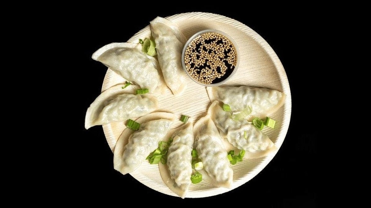 Dumpling & Noodle Town Photo 4