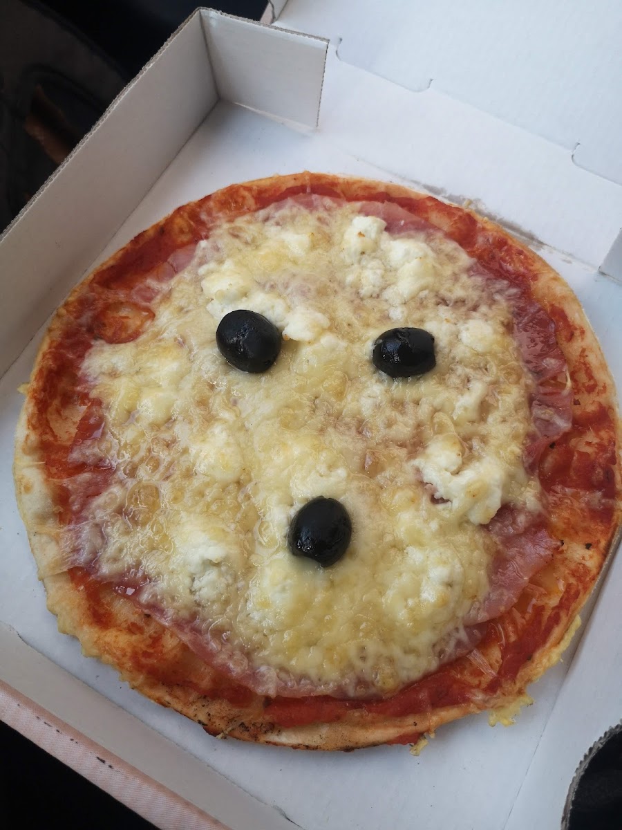 La Tour de Pizza Photo 3