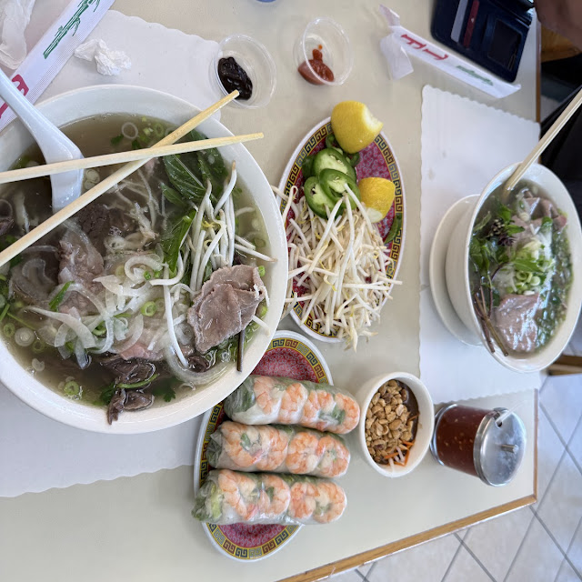 Rice Noodle Soup w Rare Steak & Gristle