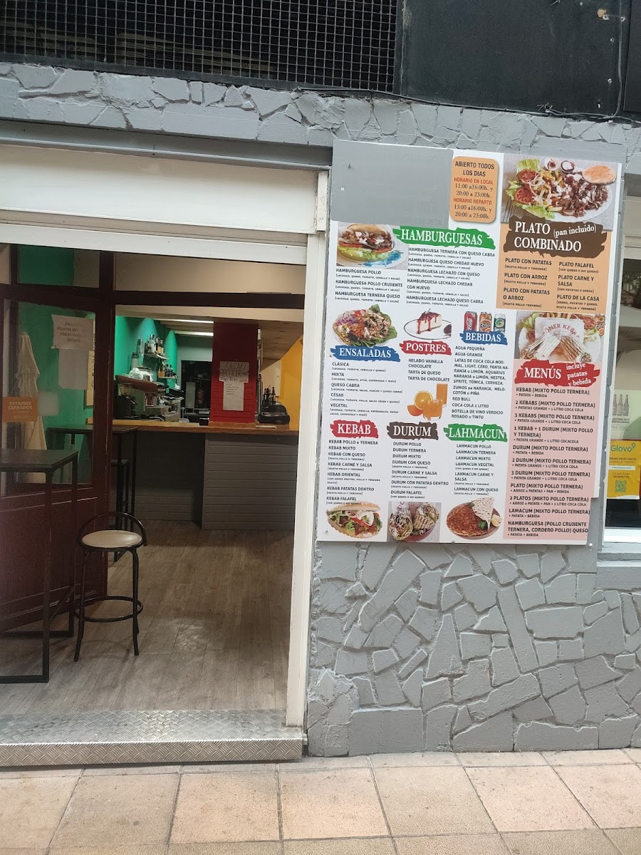 LA MORERUELO BURGER BOCADILLOS Y DÖNER KEBAB Photo 3