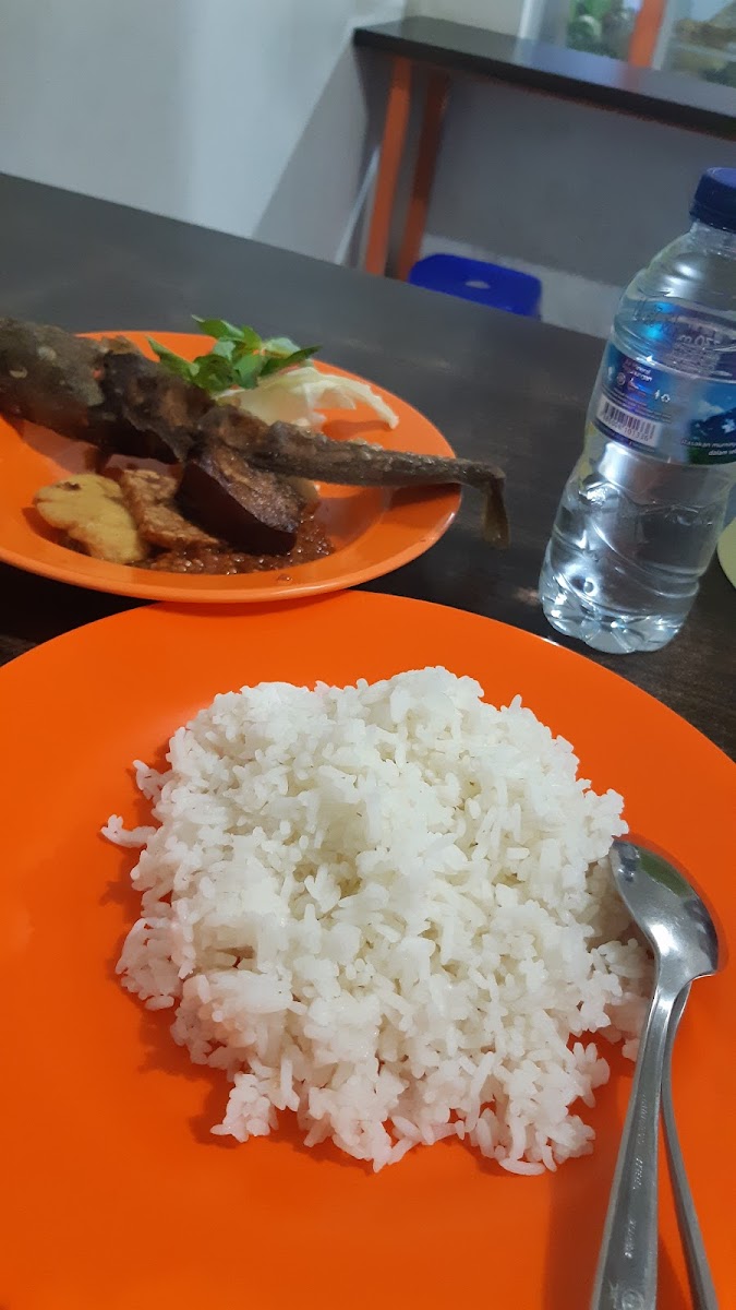 WR. Pecel Lele Photo 8