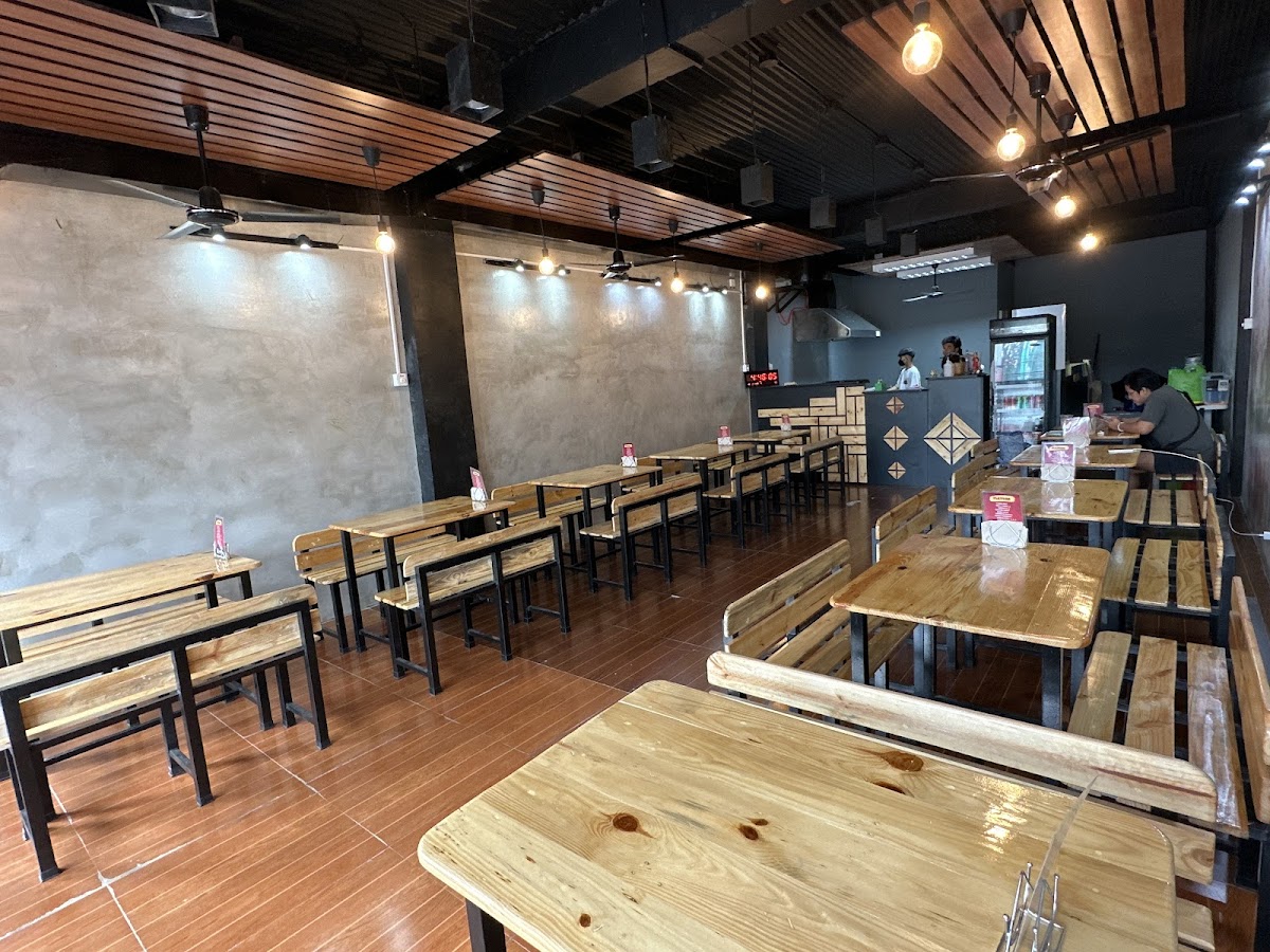 3 Joints Fried Chicken House - Dasma Bayan