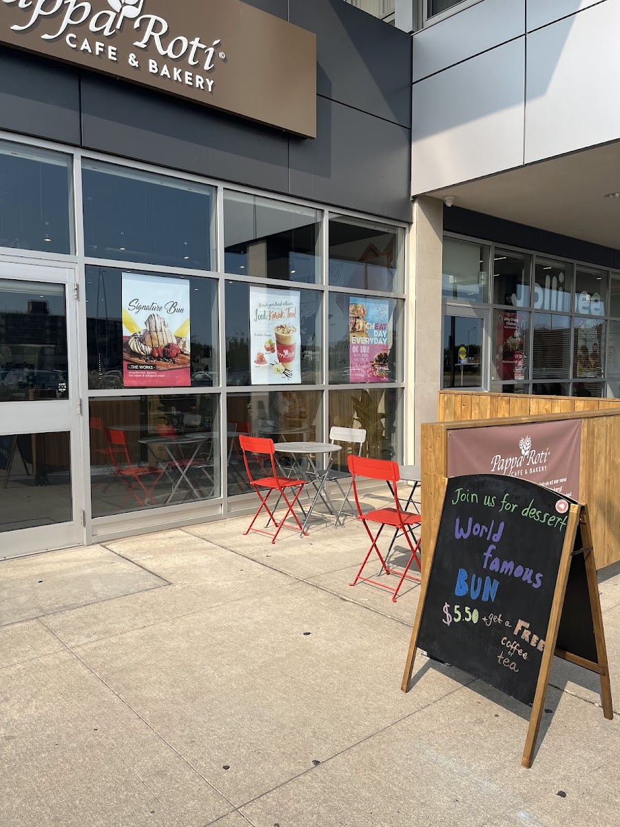 Papparoti Café & Bakery