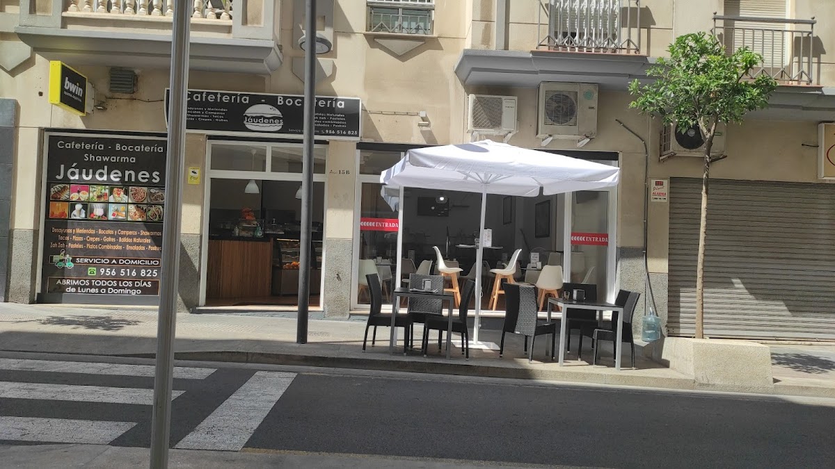 Cafetería bocateria jaudenes