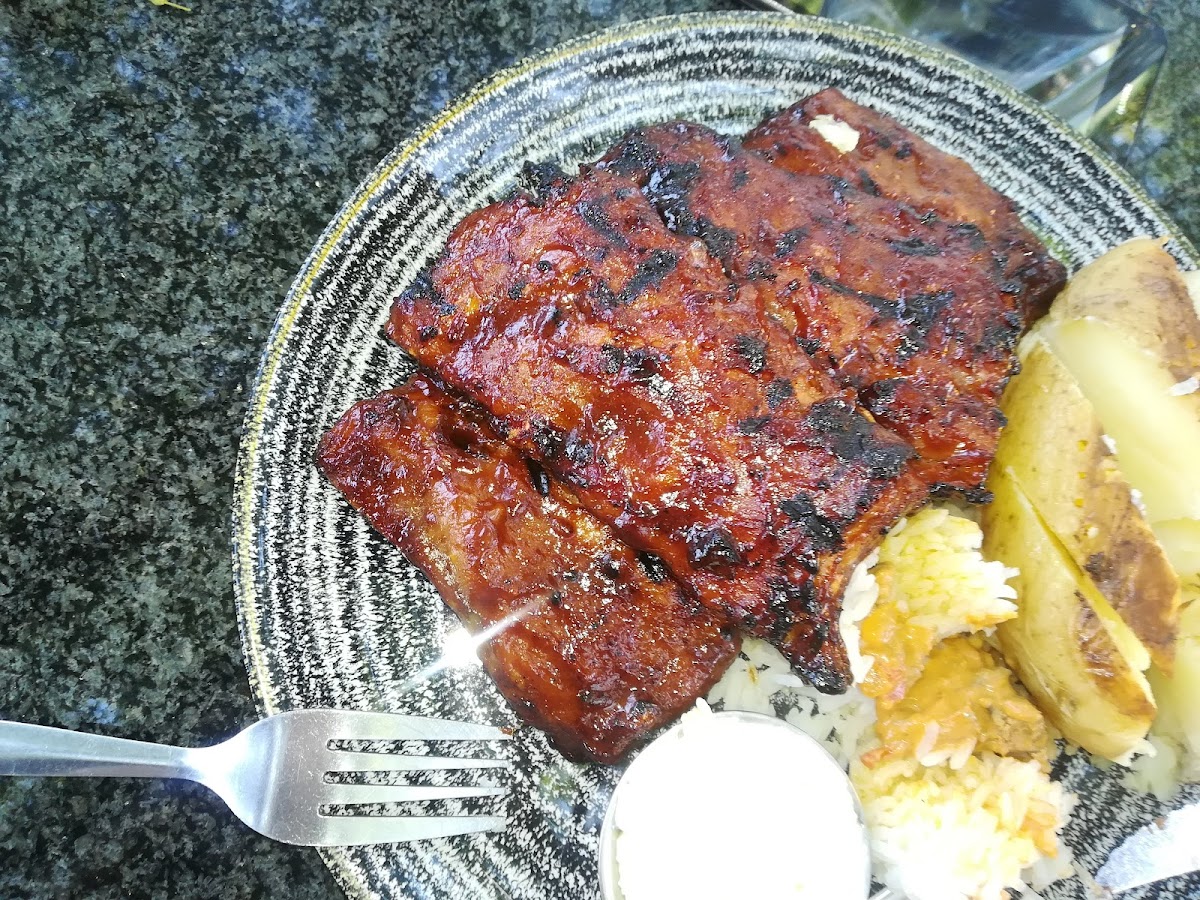 RELISH RESTAURANT & BAR Photo 7