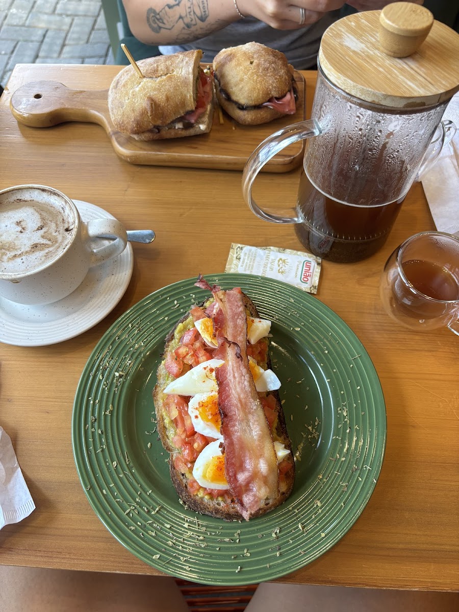 Um Pingado - Cafés Especiais Photo 4