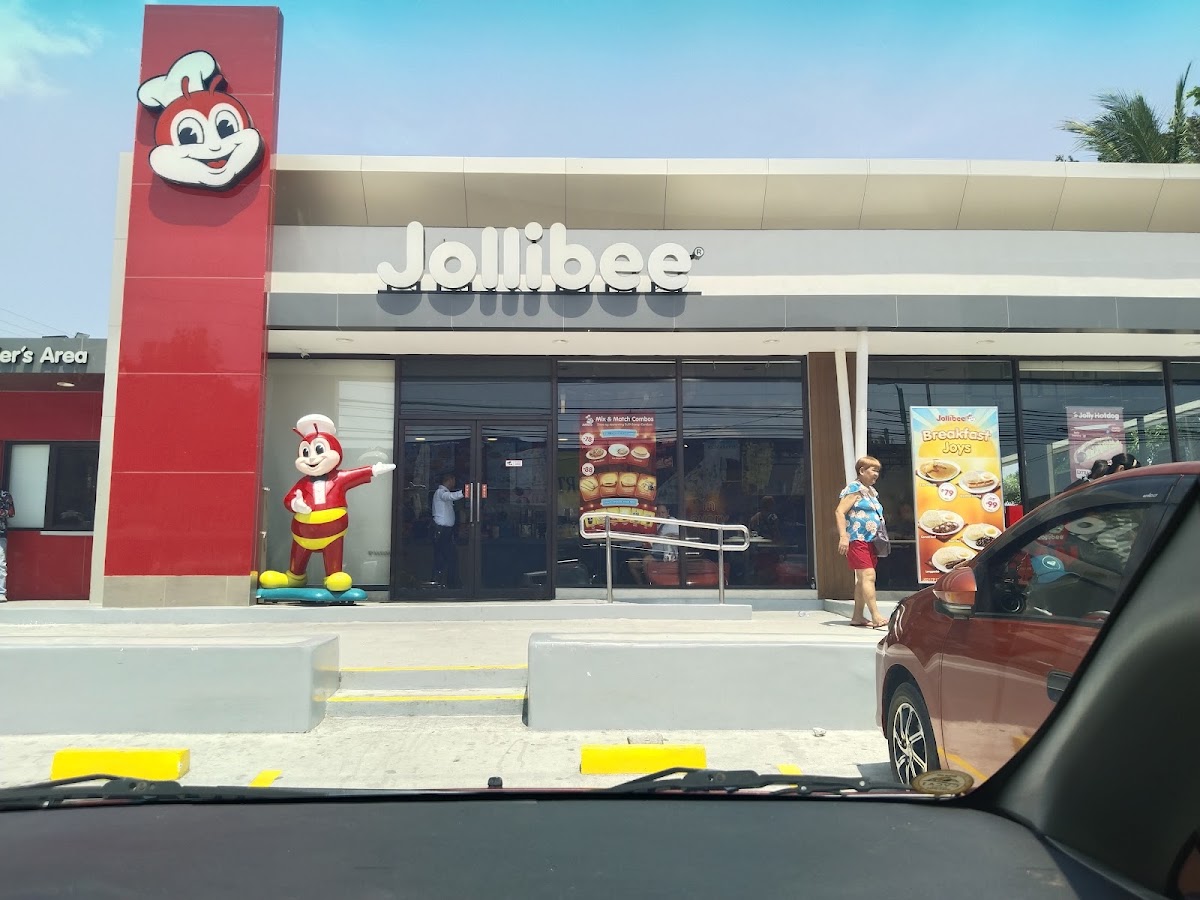 Jollibee San Marcelino Photo 4
