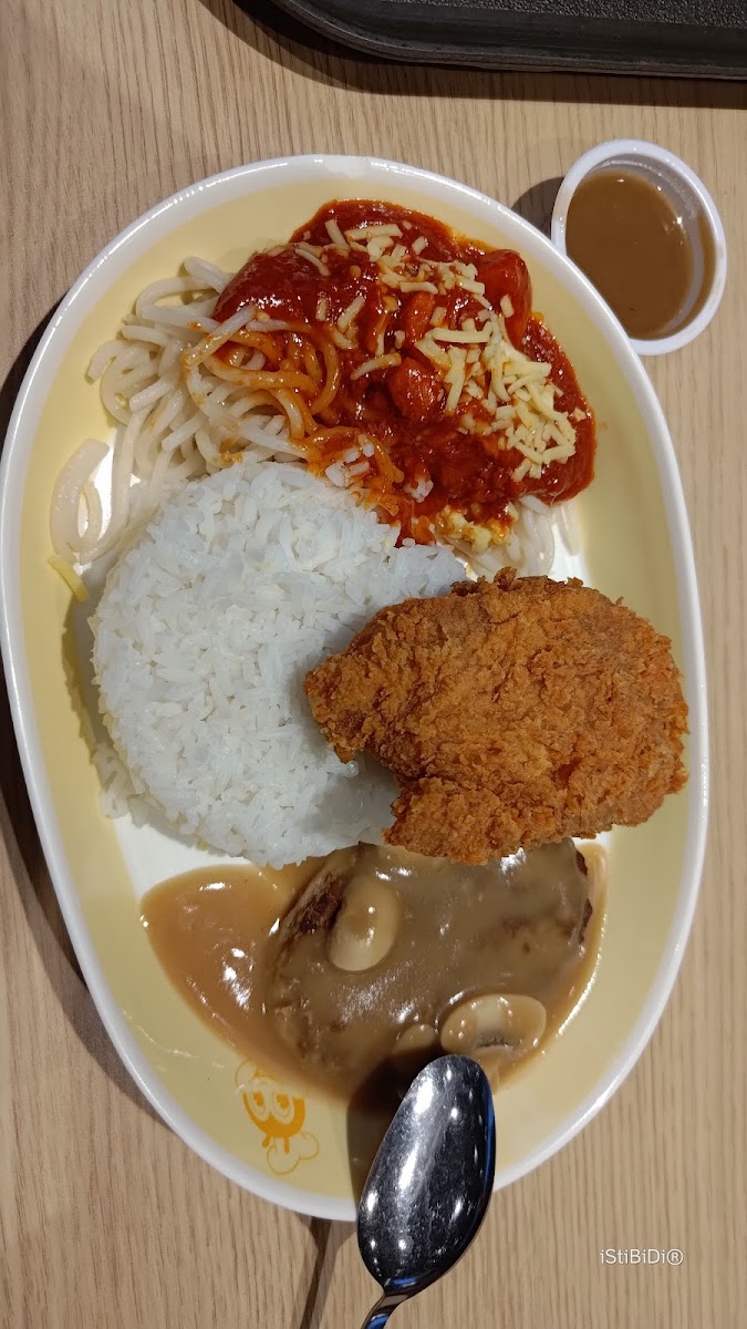 Jollibee San Marcelino Photo 6