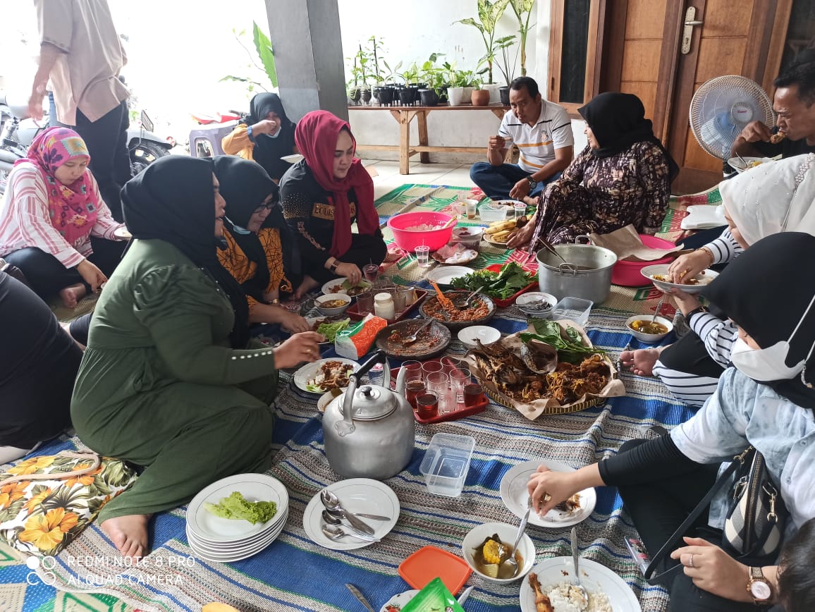 Gado Gado Anjanie Photo 3