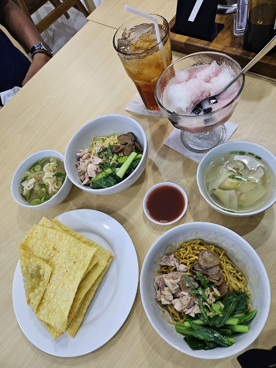 Bakmi Grand Kelinci Jepara Photo 3