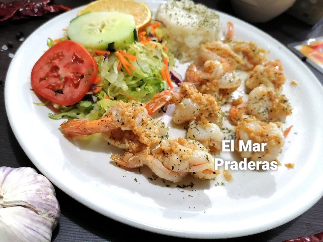 El Mar - La Mejor cocina de Mazatlan Photo 3